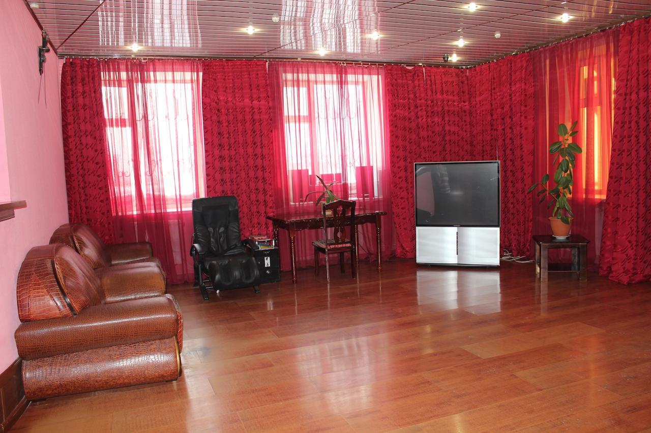 Pekin Hotel Temirtau Extérieur photo